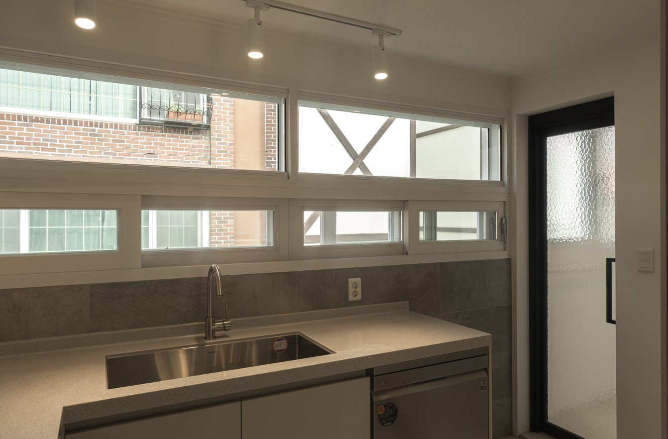 2000769928_X1KEnrjo_4ff762d445a588fbfa00304b5353a775d0687b58.jpg 이미지크게보기