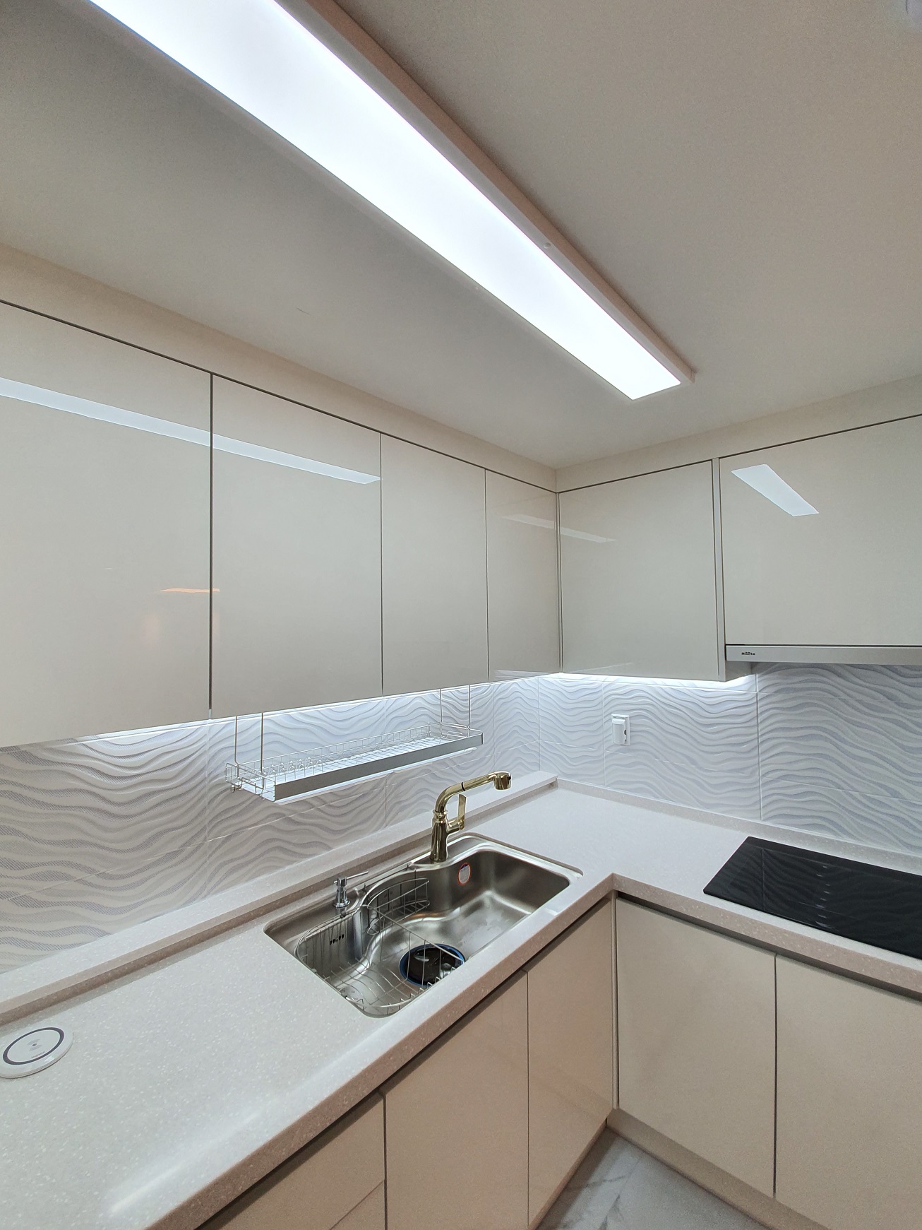 3553582168_7nL3Au9K_02b64925a8a2a1e8b0459df8f6473d3505f8faed.jpg 이미지크게보기