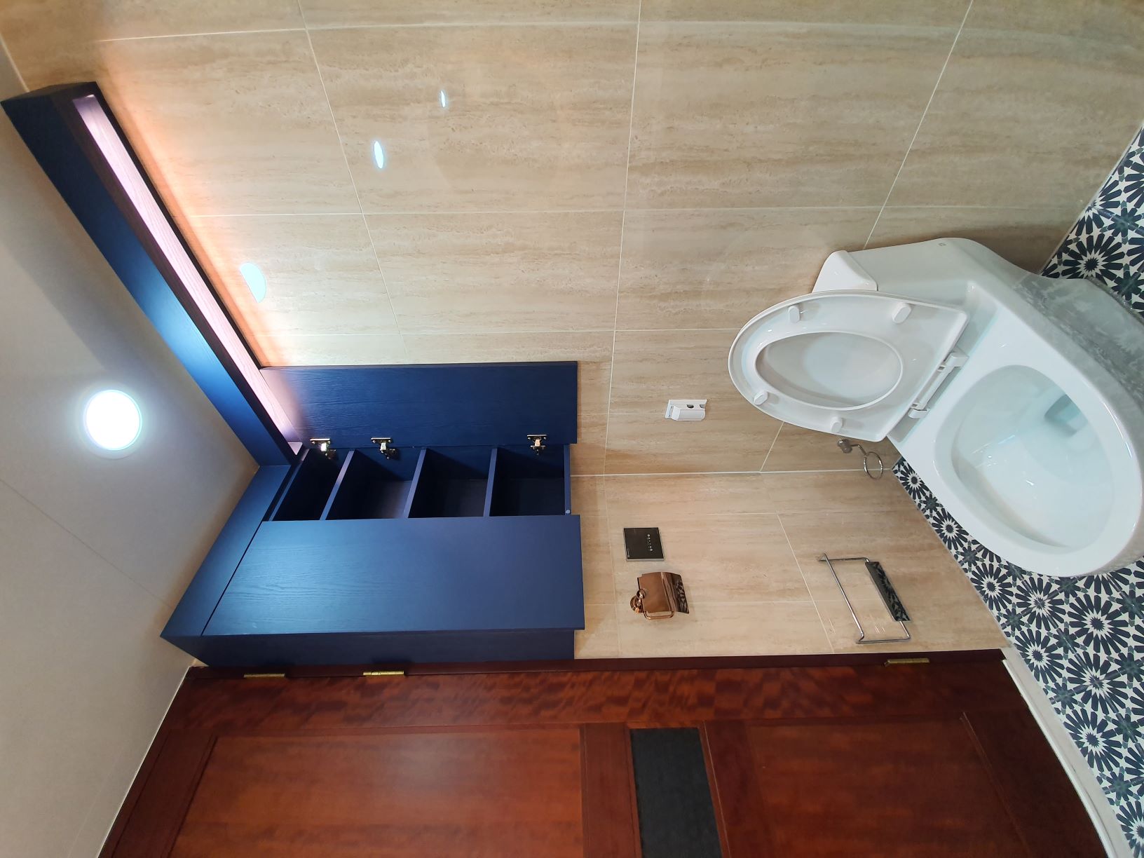 3553582168_KrQJVM0D_ca27ba2529daaae4418f3ce05f8e160281864d9a.jpg 이미지크게보기