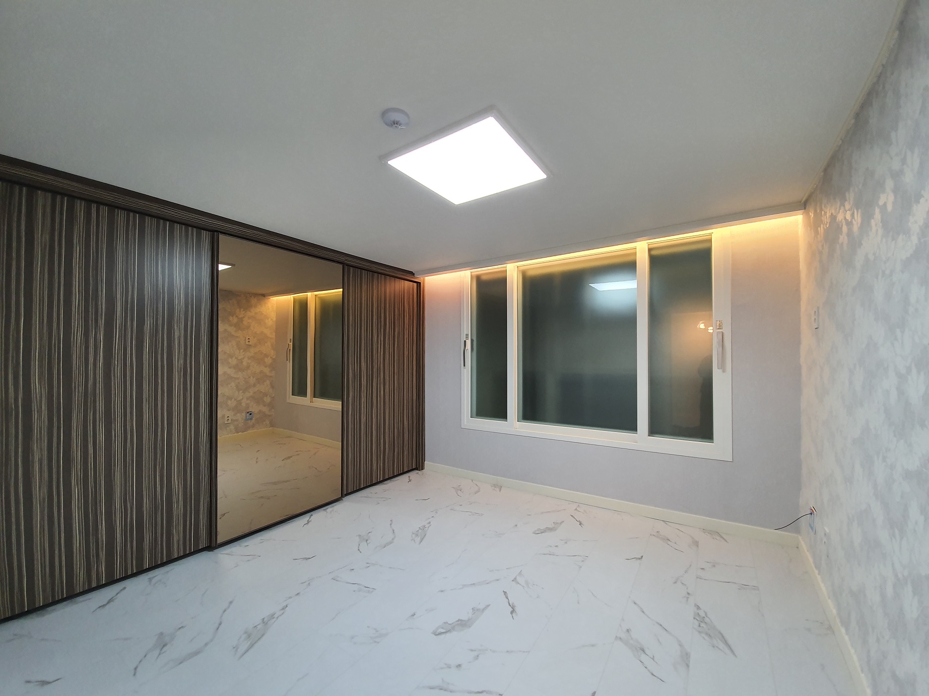 3553582168_nlmP9Y2R_4f687091f36592bce7414796676861f84ff74055.jpg 이미지크게보기