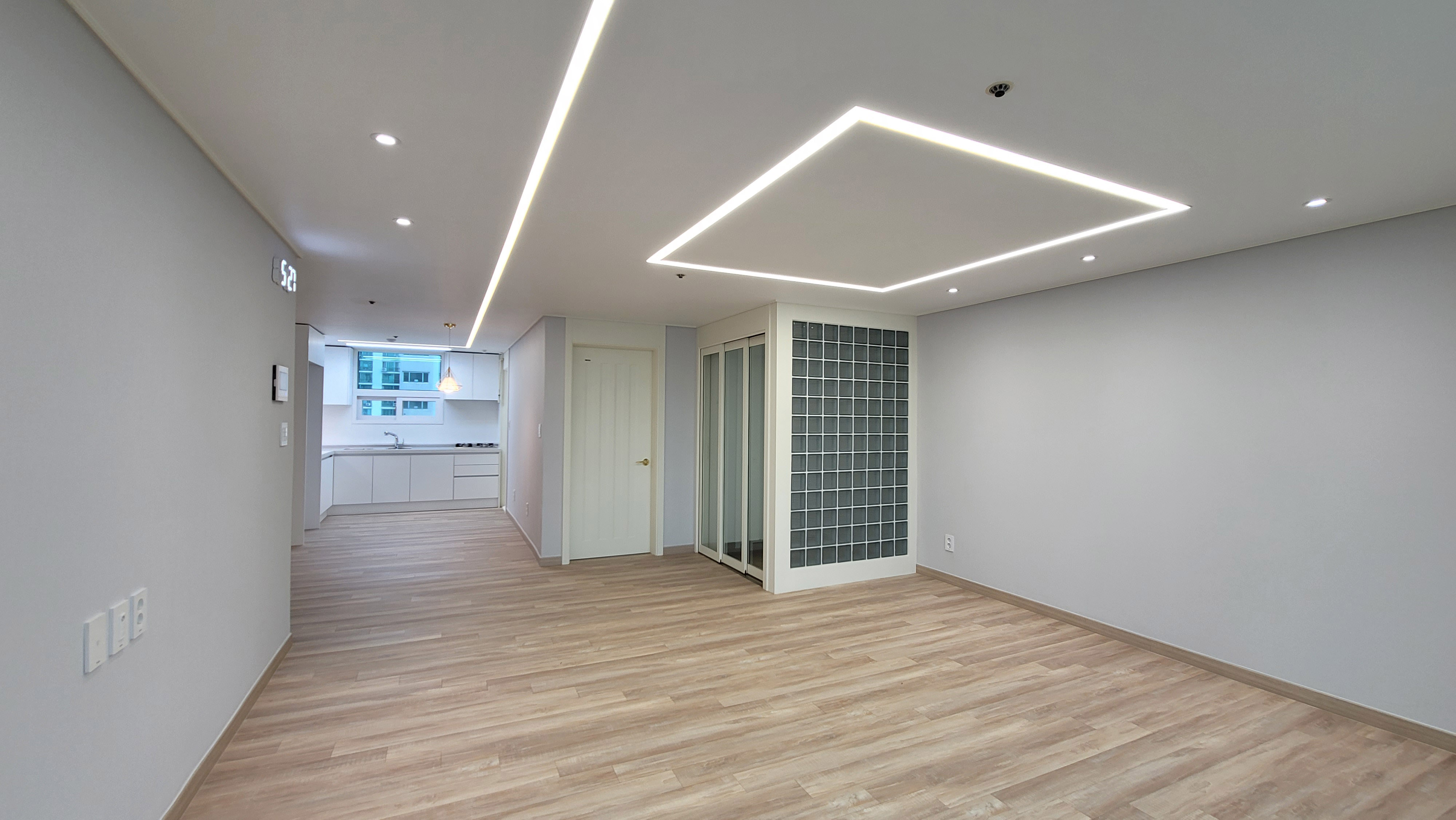 /user/e/eroomdesign/editor/2106/a6eb7e9a48019d8154727d35811a797c_1623034398_4814.jpg 이미지크게보기