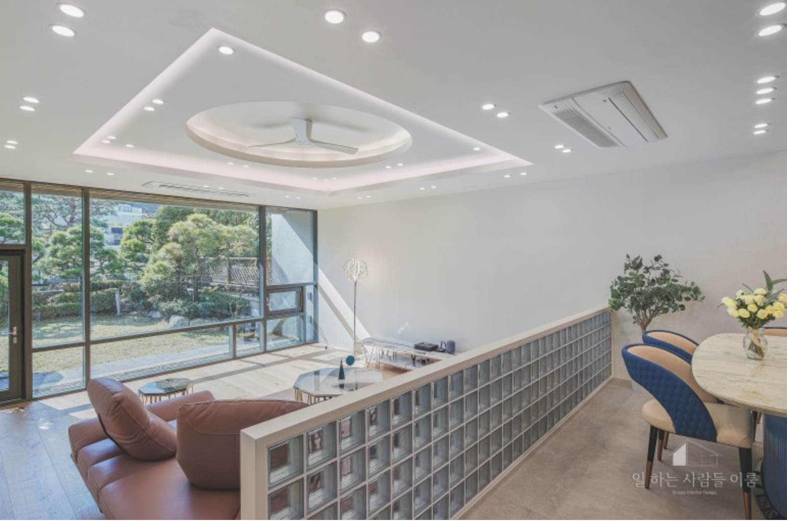 /user/e/eroomdesign/editor/2212/b26ffa1720c3cbad5ce8cd3f55a273c8_1671503548_4376.png 이미지크게보기